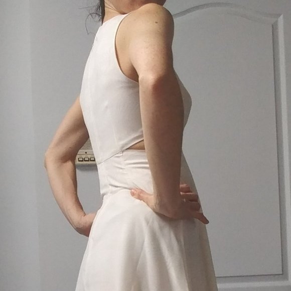 Guess Little Ivory Dress, XS - Picture 3 of 11